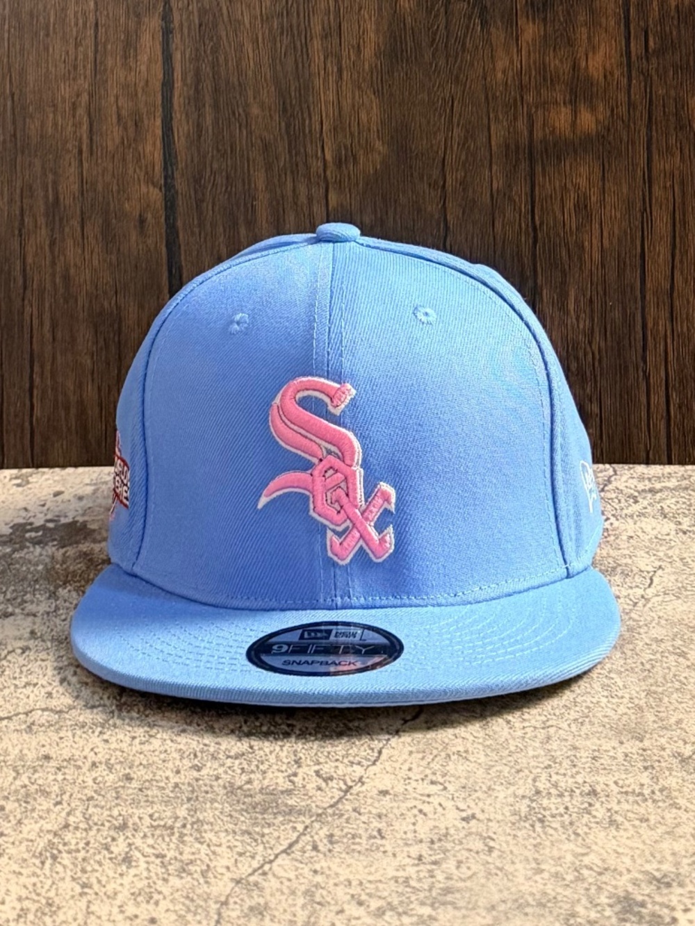 New Era Chicago White Sox 2005 World Series Sky Blue Pink 9FIFTY Snapback OSFA